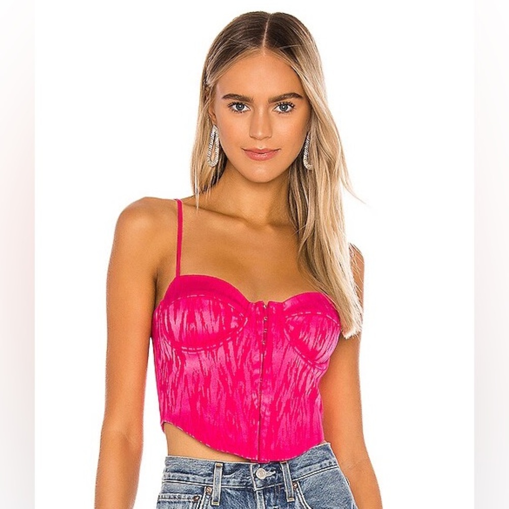 Revolve Top - image 1
